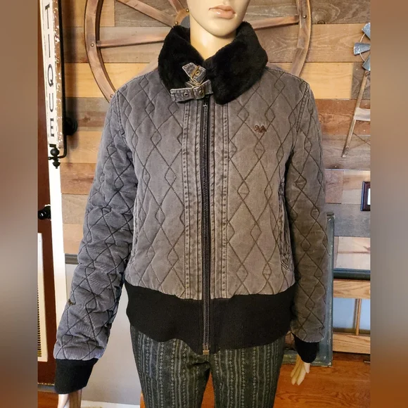 Thomas Burberry Grey & Black Quilted Bomber Jacket - Picture 3 of 16